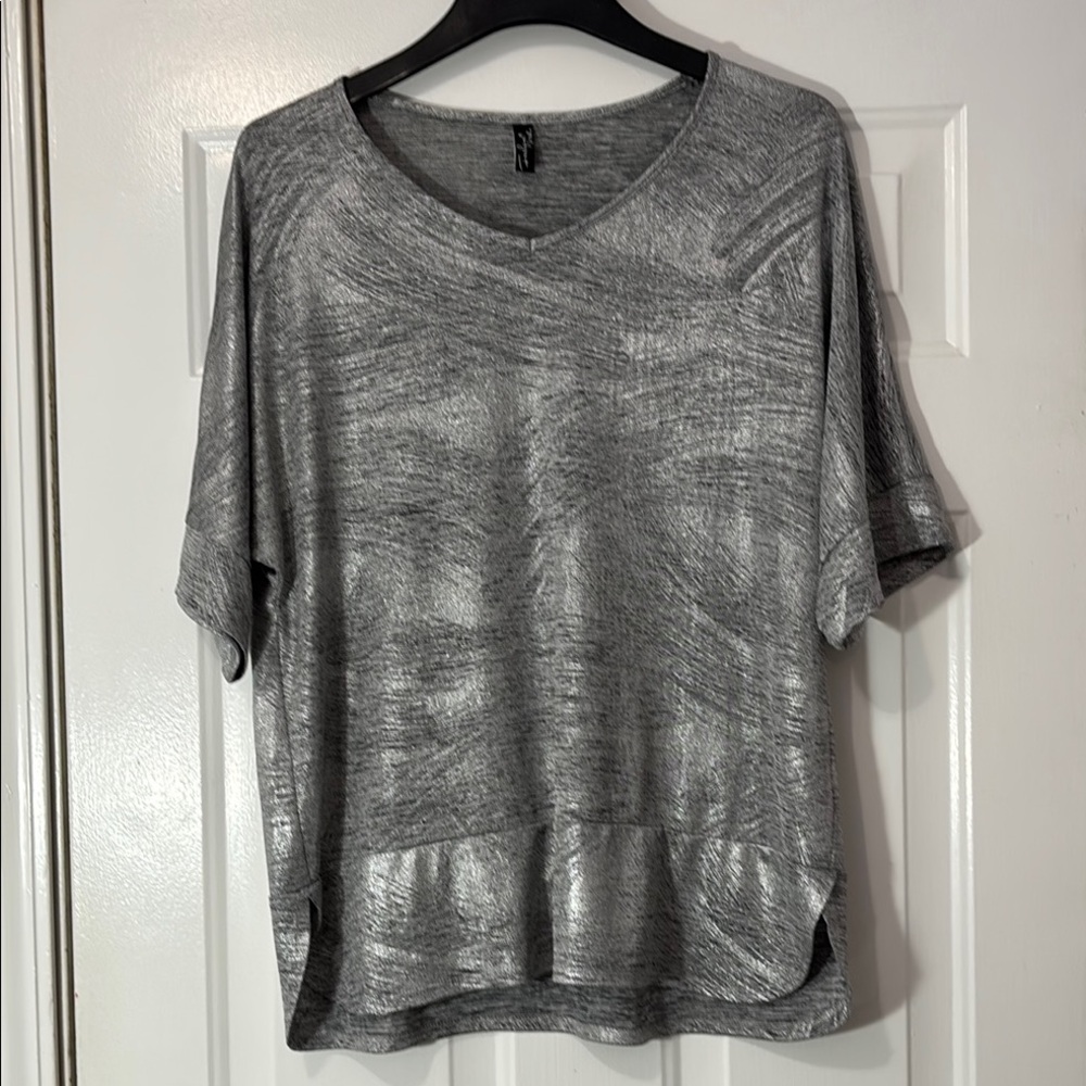 Fashque Studio brand tunic Size Large